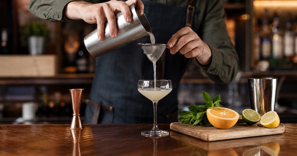 What belongs on a bar allergen list when cocktails, beer, and wine never reach the kitchen allergen matrix?